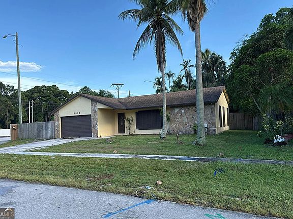 2nd image of 4512 Blue Pine Cir