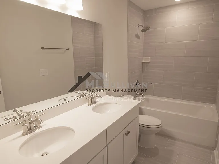 1010 Crater Lake Way — Photo 28