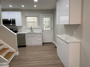 918 S Delhi St, Philadelphia, PA 19147