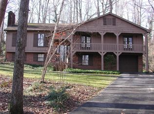 3060 High Cliffs Rd, Pfafftown, NC 27040