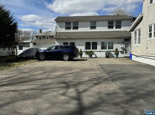 535 Lowe Ave, Ridgefield, NJ 07657