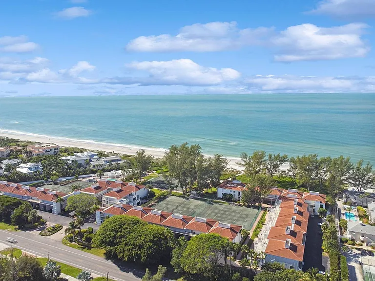5055 Gulf Of Mexico Dr #1-ID1590856P — Photo 33