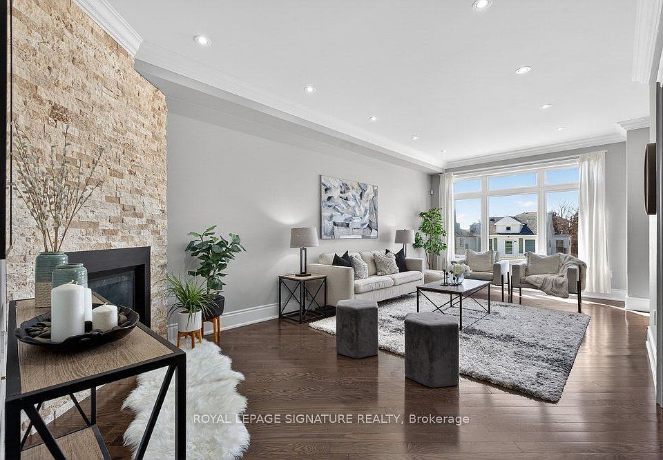 1st image of 61 B Bexhill Ave
