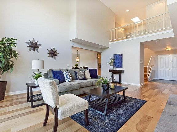 5th image of 28050 Glenmeade Way