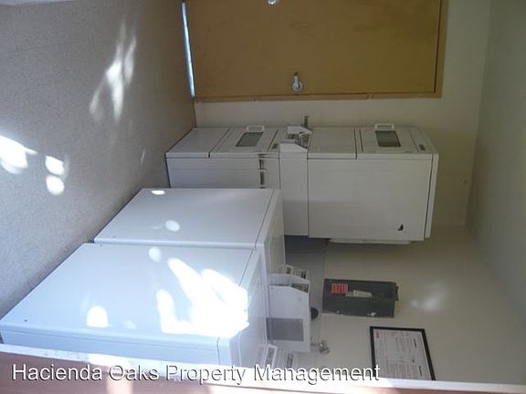 5th image of 506 S Oakley Ave APT I