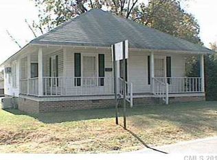 326 N Hoskins Rd, Charlotte, NC 28216