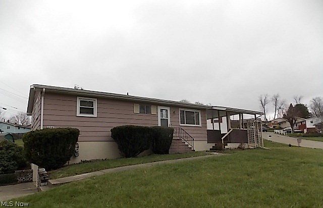 1st image of 124 Karen Pl