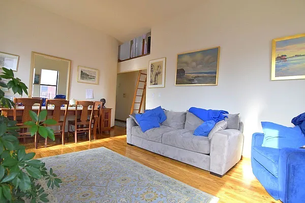 Rented by Manhattan Spaces | media 11