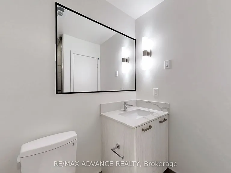 73 Curlew Dr #60 — Photo 32