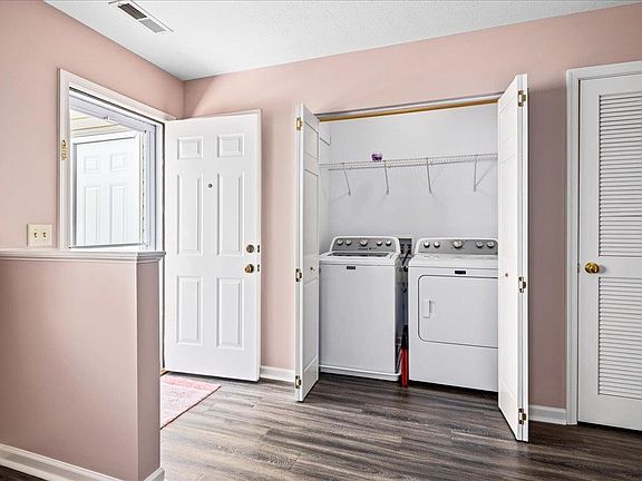 5th image of 1256 Old Windmill Cir