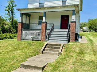 1898 E Arlington Ave, Washington, PA 15301