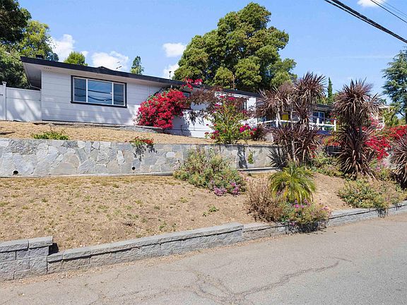 3rd image of 8019 Sterling Dr