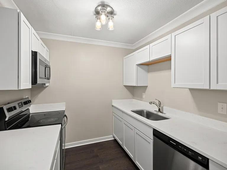 200 Spencer Dr — Photo 11