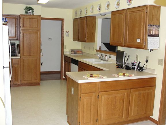 Spacious Kitchen