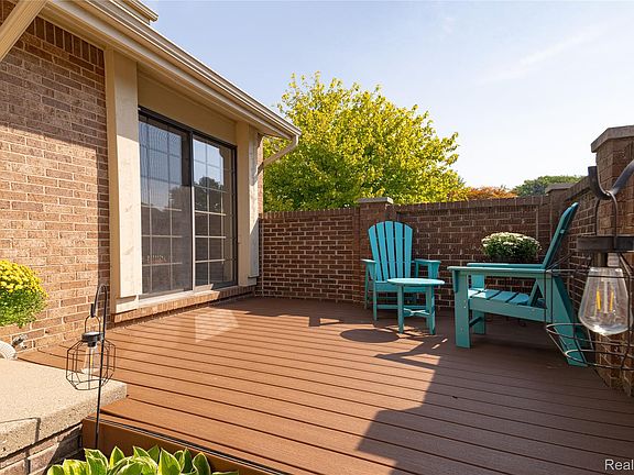 4th image of 2846 Trailwood Dr