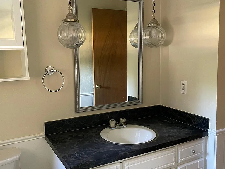 640 Redstone Ave — Photo 7