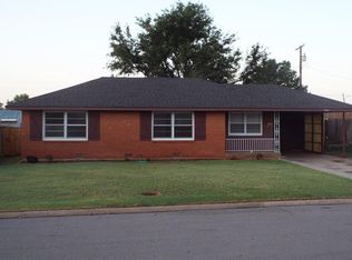 1116 Blackstone Ave, Clinton, OK 73601