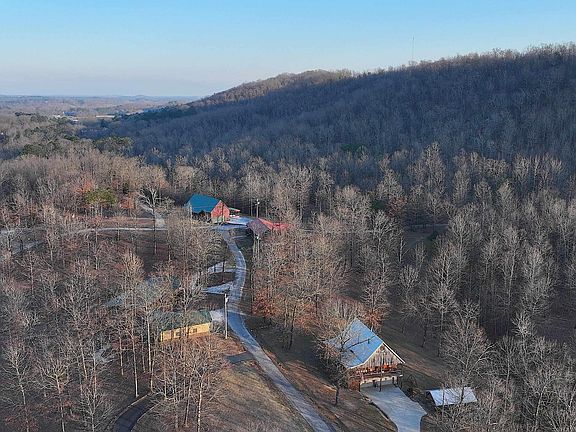 2nd image of 5 River Watch Ln