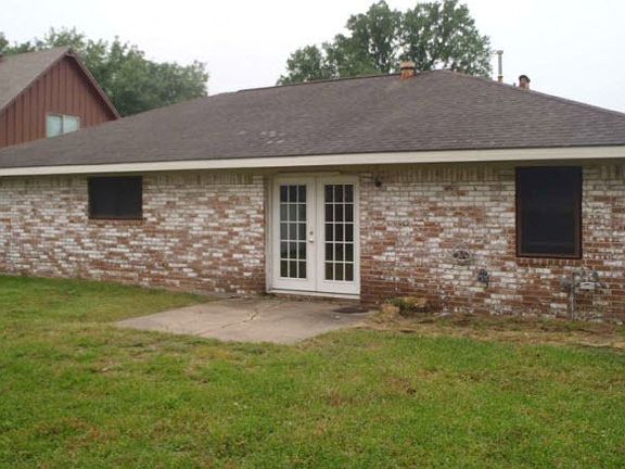 4th image of 4705 College Park Dr