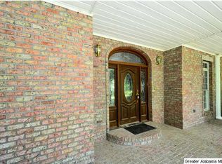 7400 Lake In The Woods Ln, Trussville, AL 35173