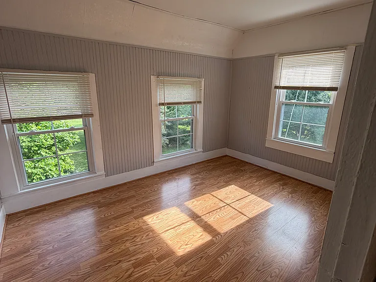 W235N8019 Woodside Rd — Photo 16