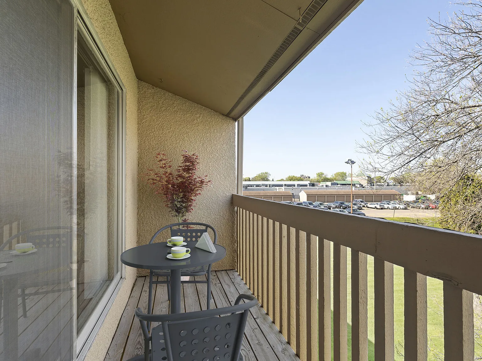 Bradley House Apartments — Photo 2