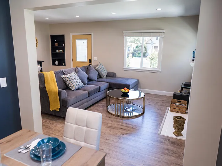 6156 Morella Ave — Photo 7