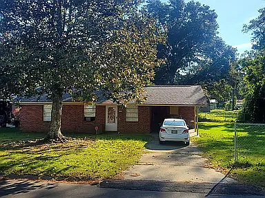 2209 Pearson Ave — Photo 4