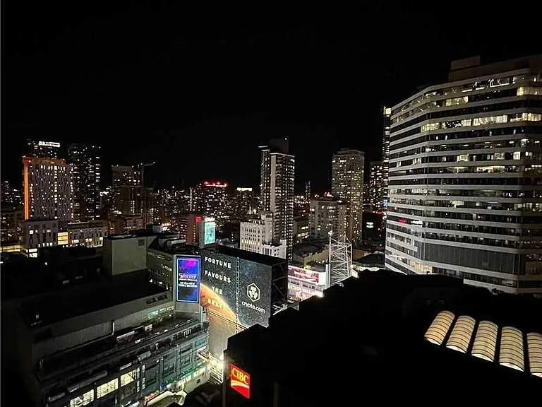 20 Edward St #2306 — Photo 10