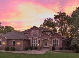 3466 Whitby Ln, High Ridge, MO 63049