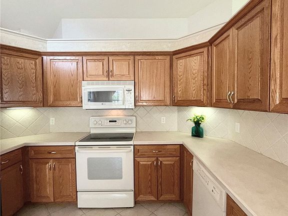 4th image of 7561 Sanctuary Cir