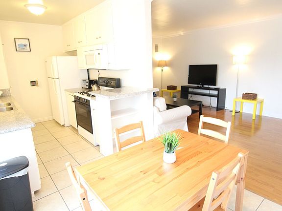 4th image of 11980 Walnut Ln #20