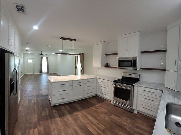 4th image of 1012 W Zarragossa St