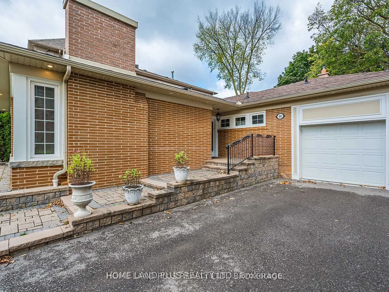 4 bed, $5,600 — Photo 2