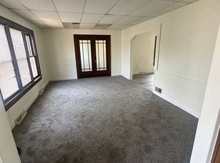 1709 S 5th St #2, Springfield, IL 62703