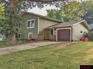 425 N Rice St, Blue Earth, MN 56013
