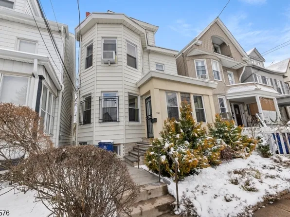 751 E 25th St, Paterson City, NJ 07504