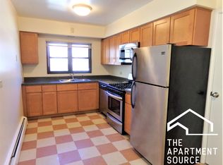 1644 W Sherwin Ave #2C, Chicago, IL 60626