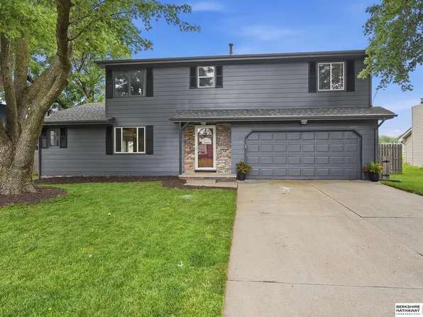 11752 Raleigh Dr, Omaha, NE 68164