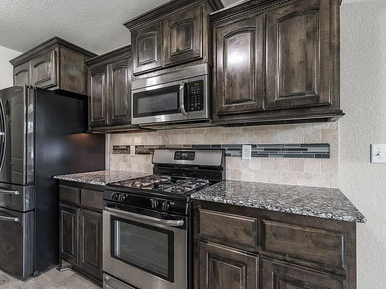 457 Harper Dr — Photo 6