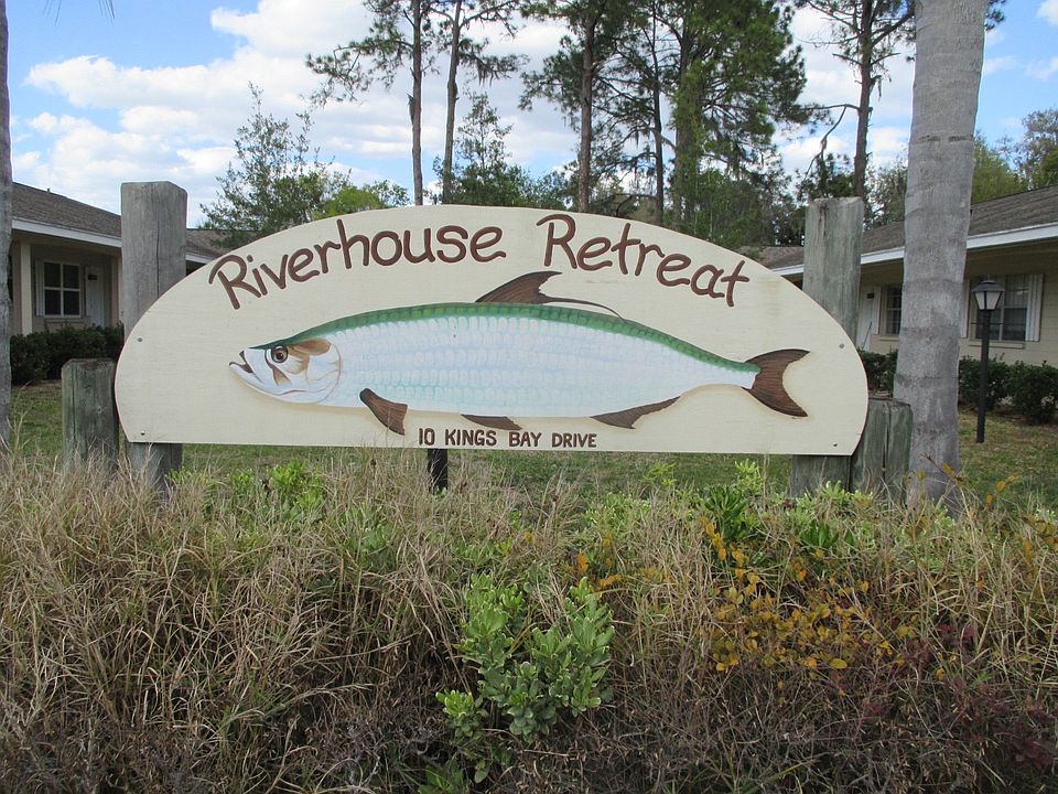 Riverhouse Retreat