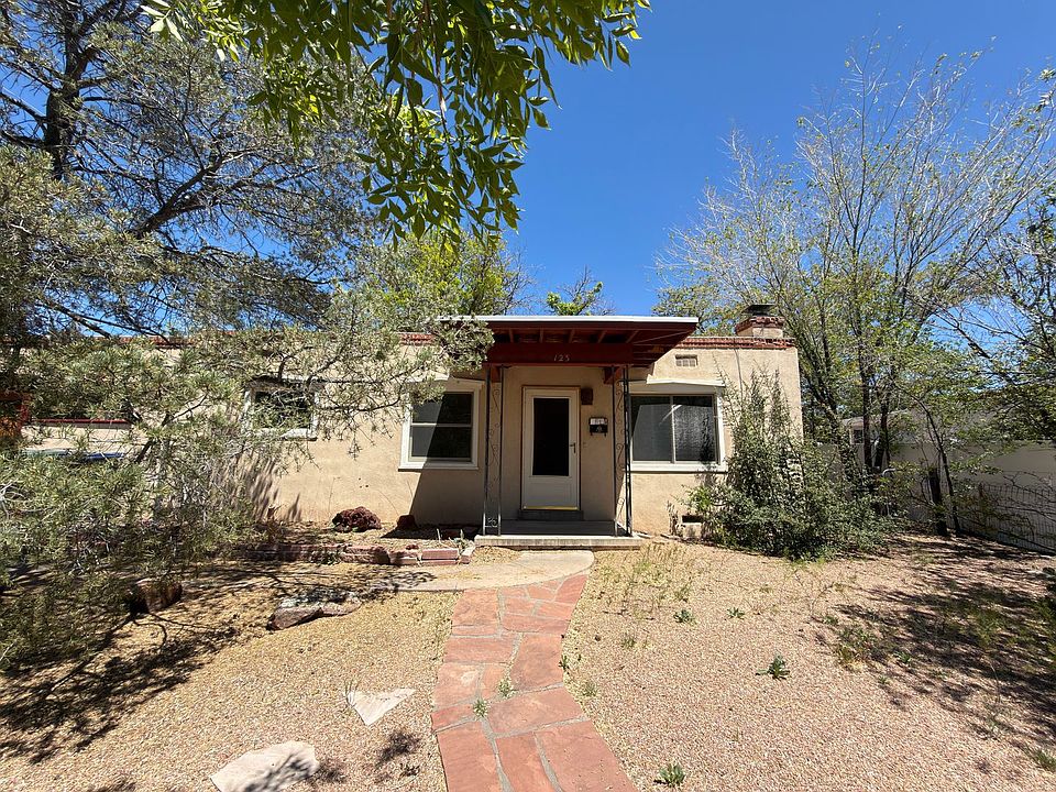 1st image of 123 Sombrio Dr