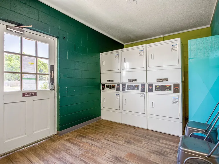 Radius Apartment Homes - $250 Off Move-in Costs! — Photo 32