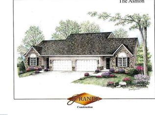 42 Regina Dr, Sinking Spring, PA 19608