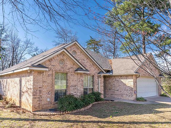 2nd image of 3085 San Jacinto Dr