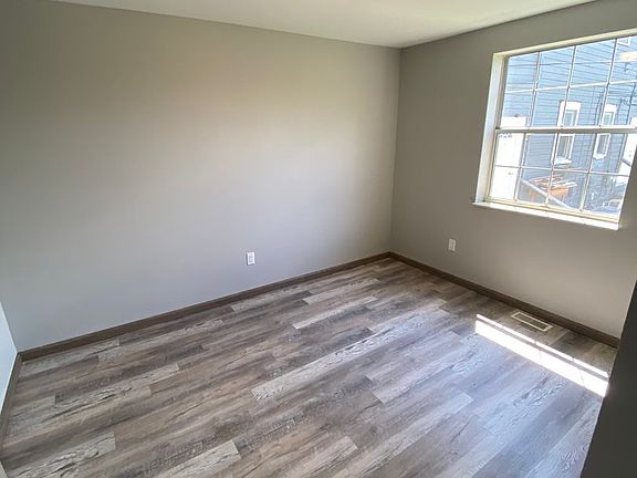 2nd image of 2163 Indianola Ave APT C