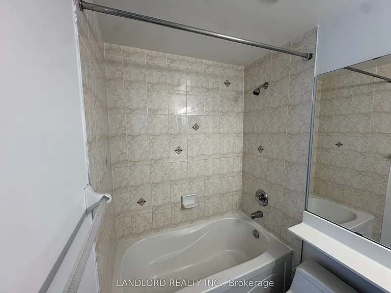 80 Absolute Ave #1806 — Photo 32