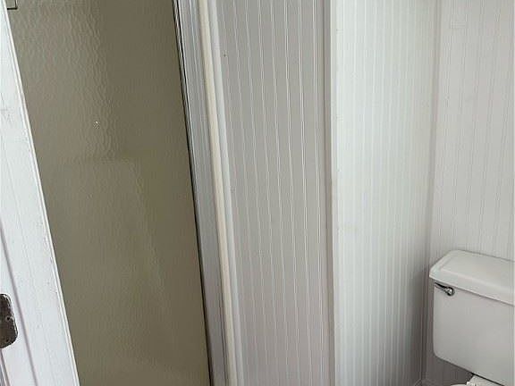 4th image of 104 Lynnwood Ave