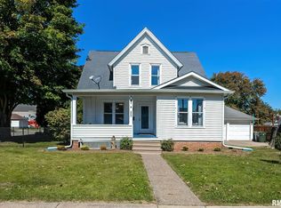 223 E Pearl St, Geneseo, IL 61254