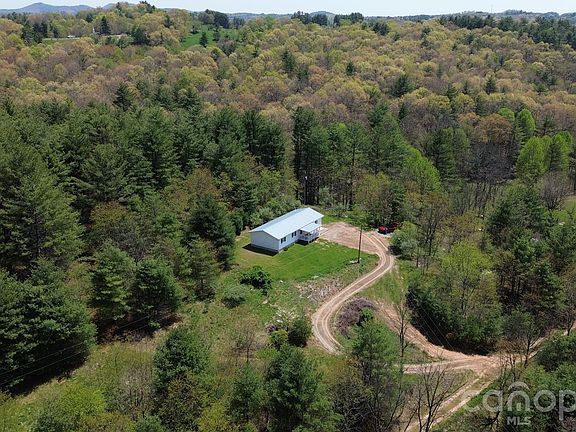 3rd image of 355 Round Knob Church Rd